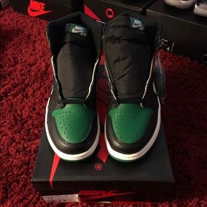 Air Jordan Pine Green 1s